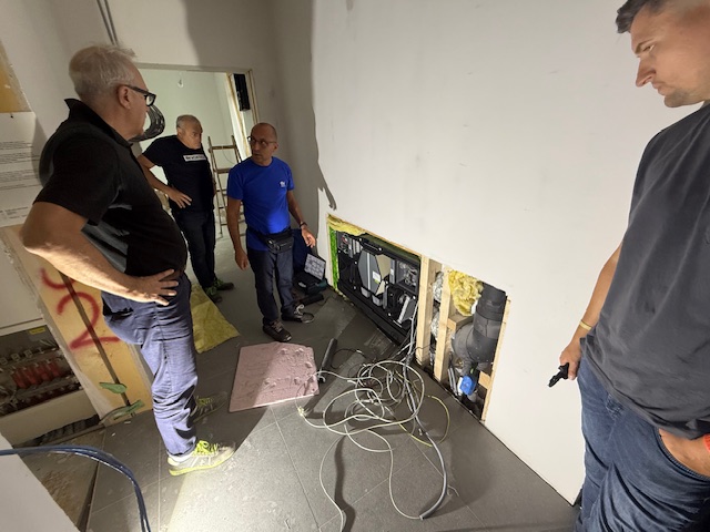 test ventilation machine facade retrofit